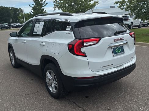 Used 2023 GMC Terrain SLE w/ Driver Convenience Package AWD/4WD image 5