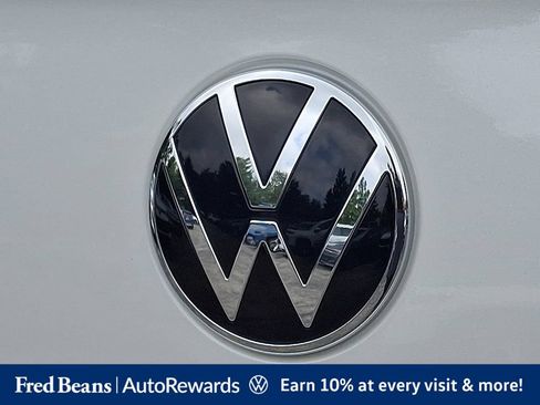 Certified 2024 Volkswagen Jetta SEL FWD image 35