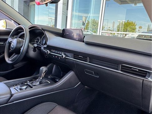 Used 2025 MAZDA MAZDA3 s FWD image 21