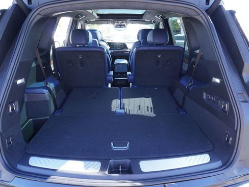 New 2026 Cadillac Vistiq Premium Luxury image 7