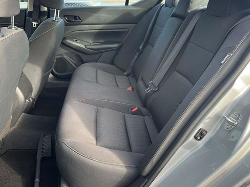 Used 2024 Nissan Altima 2.5 SV image 10