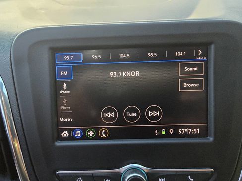 Used 2021 Chevrolet Equinox LT image 28