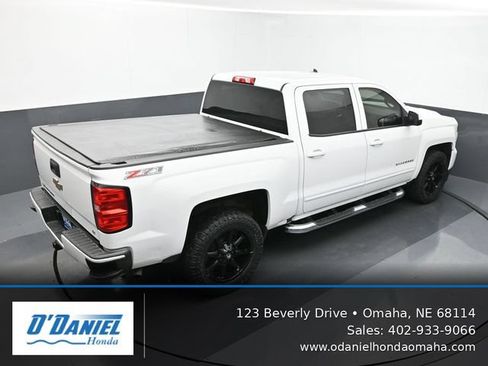 Used 2017 Chevrolet Silverado 1500 LT w/ All Star Edition AWD/4WD image 18