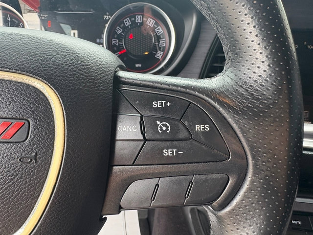 Used 2017 Dodge Challenger SXT w/ Driver Convenience Group RWD image 19