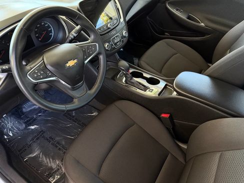 Used 2025 Chevrolet Malibu RS FWD image 16