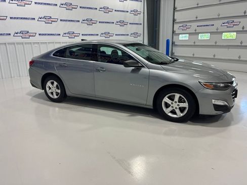 Used 2023 Chevrolet Malibu LS FWD image 9