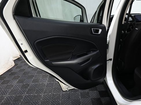 Used 2019 Ford EcoSport SE image 26