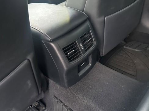 Used 2016 Lexus GS 200t image 10