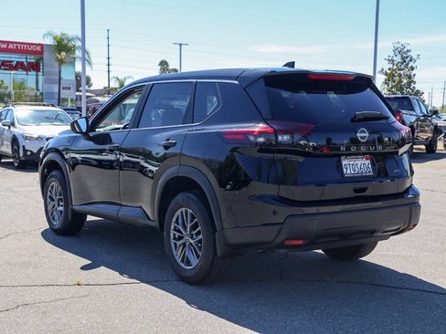 Used 2025 Nissan Rogue S AWD/4WD image 6