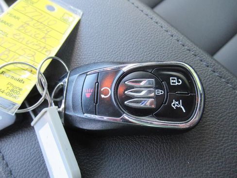 Used 2024 Buick Envista Avenir FWD image 29