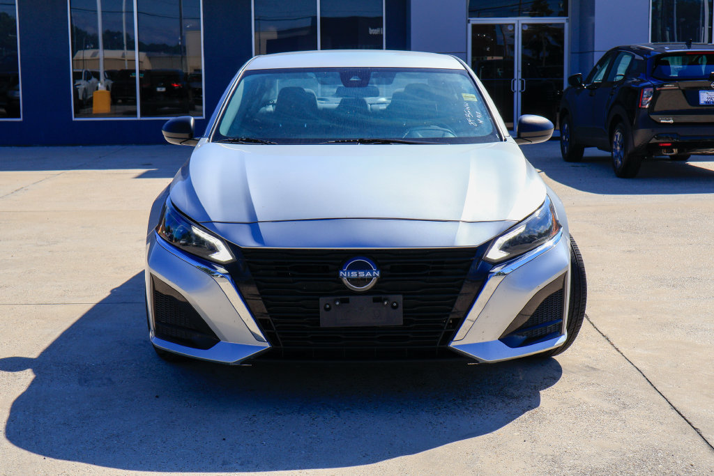 Used 2024 Nissan Altima 2.5 SV FWD image 22