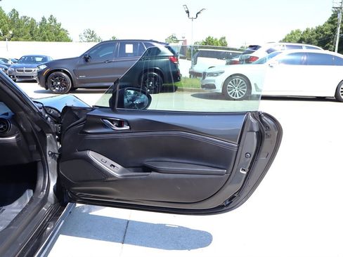 Used 2020 MAZDA MX-5 Miata RF Club RWD image 42
