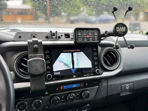 Used 2021 Toyota Tacoma TRD Pro AWD/4WD image 12