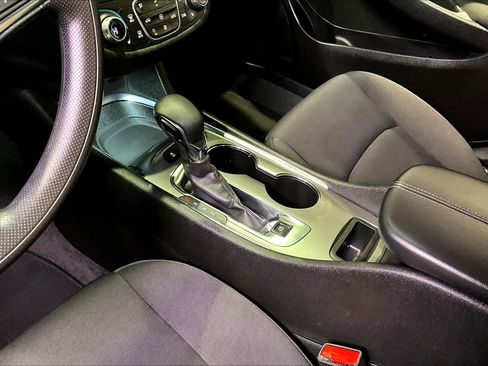 Used 2024 Chevrolet Malibu LT image 17