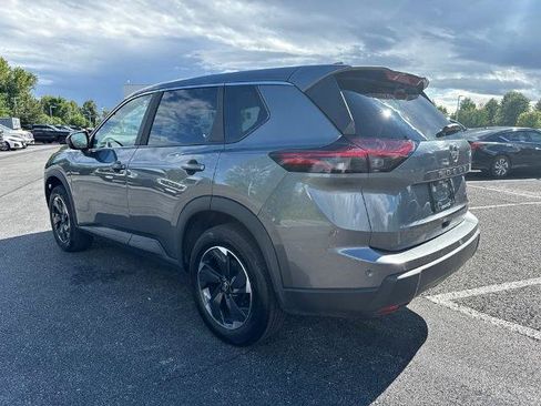Certified 2026 Nissan Rogue SV AWD/4WD image 8