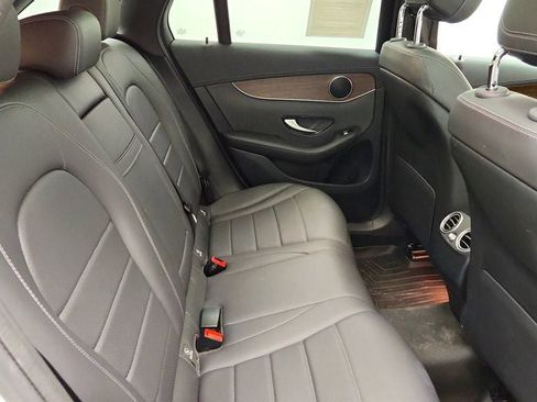 Used 2020 Mercedes-Benz GLC 300 4MATIC image 21