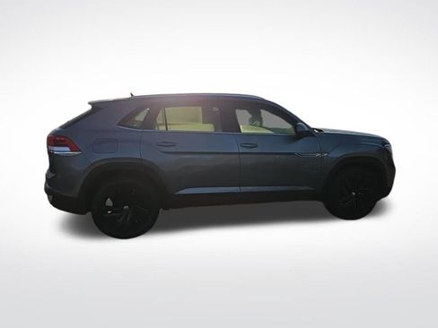 Used 2023 Volkswagen Atlas Cross Sport SE w/ Black Wheel Package image 4