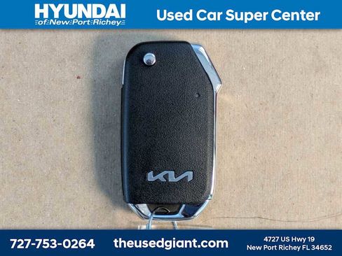 Used 2023 Kia Soul LX w/ LX Technology Package FWD image 30
