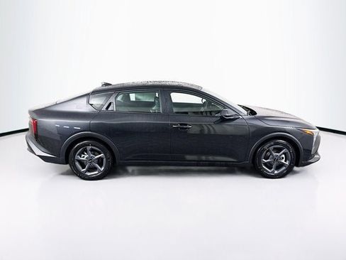 New 2026 Kia K4 FWD image 4
