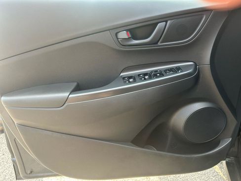 Used 2018 Hyundai Kona SEL w/ SEL Tech Package 02 AWD/4WD image 8