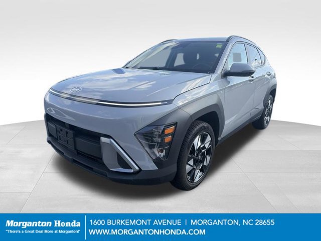Used 2025 Hyundai Kona SEL AWD/4WD image 3