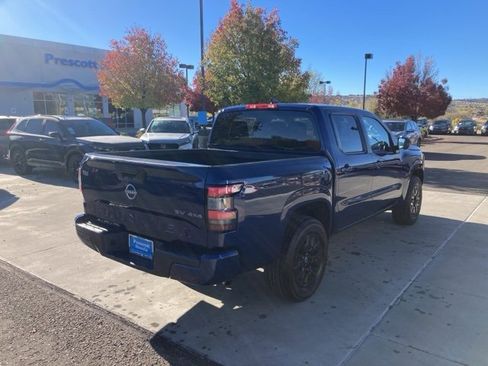 Used 2023 Nissan Frontier SV image 6