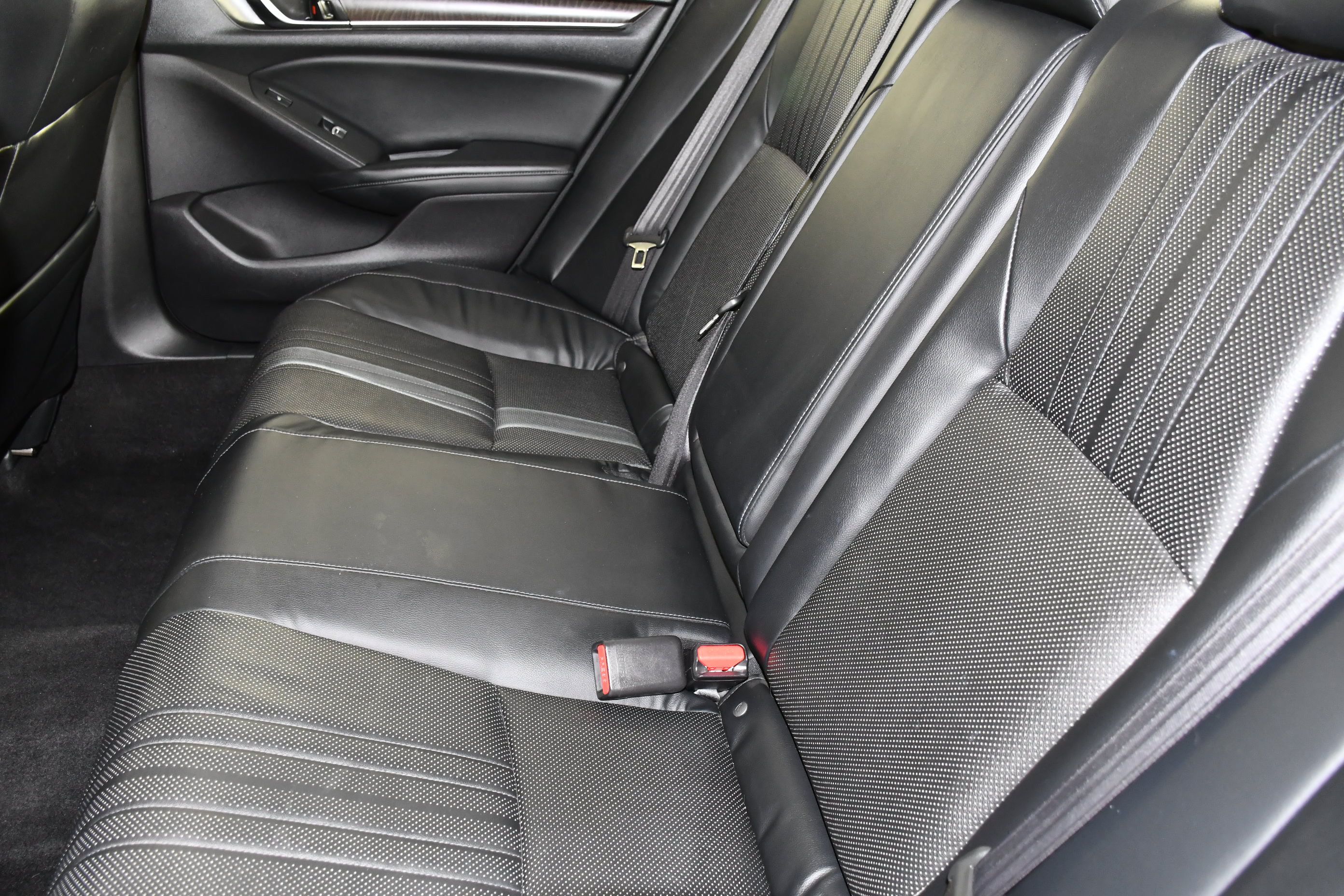 Used 2018 Honda Accord Touring image 48