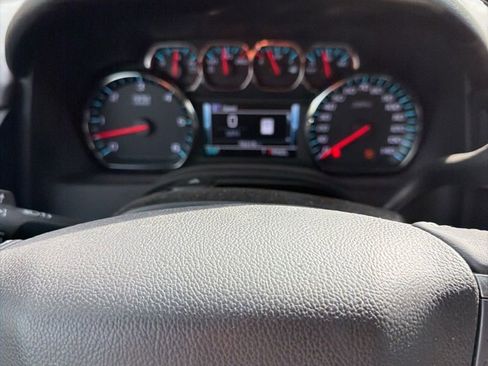 Used 2018 Chevrolet Tahoe LT image 2