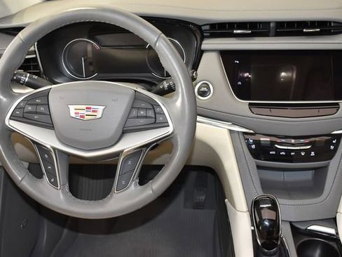 Used 2022 Cadillac XT5 Premium Luxury w/ LPO, Floor Liner Package image 16