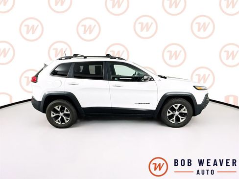 Used 2018 Jeep Cherokee Trailhawk AWD/4WD image 8