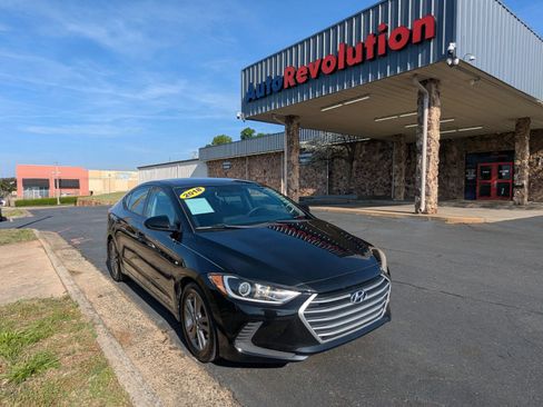 Used 2018 Hyundai Elantra SEL image 1