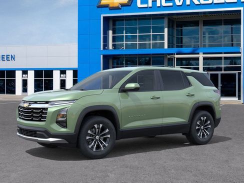 New 2026 Chevrolet Equinox LT w/ Convenience Package II image 2