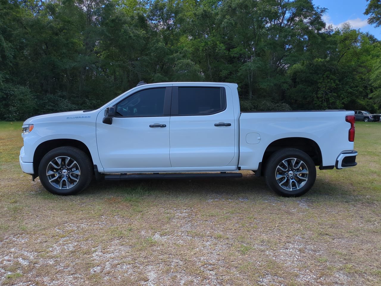 Used 2025 Chevrolet Silverado 1500 RST RWD image 7