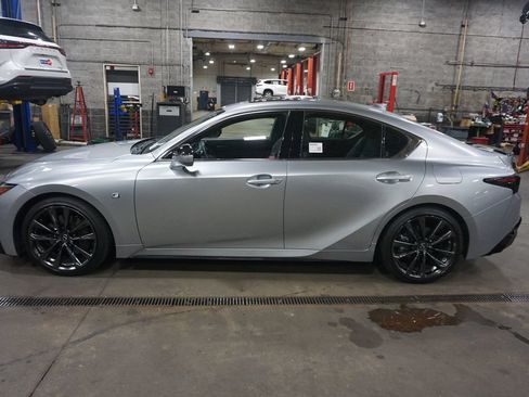 Used 2024 Lexus IS 350 F Sport RWD image 19