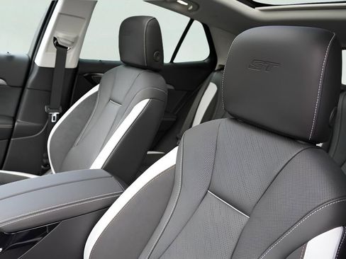 New 2026 Buick Envision Sport Touring image 10