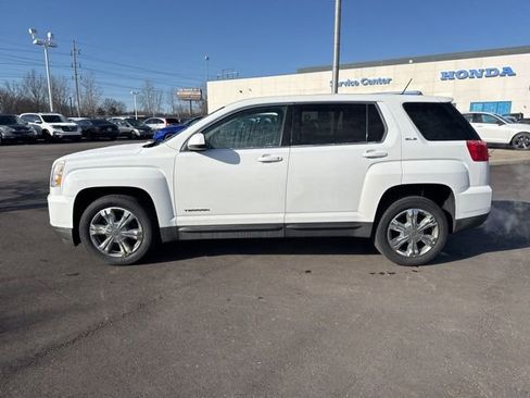 Used 2017 GMC Terrain SLE image 14