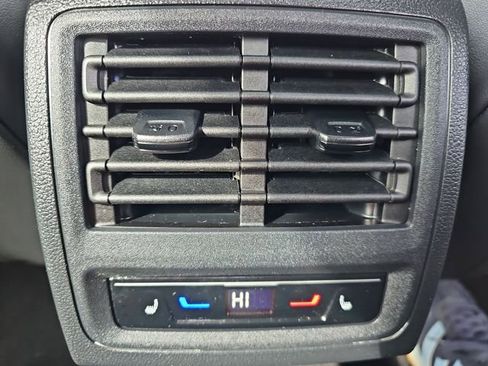 Used 2024 Volkswagen Golf R image 22