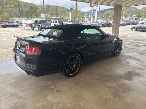 Used 2012 Ford Mustang Shelby GT500 w/ SVT Performance Pkg image 4