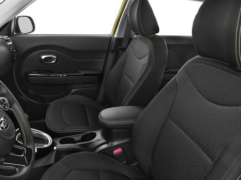 Used 2016 Kia Soul + w/ Designer's Package FWD image 11