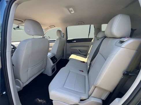 Used 2023 Volkswagen Atlas SE AWD/4WD image 20