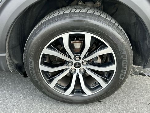 Used 2020 Ford Explorer ST w/ Premium Technology Package image 14