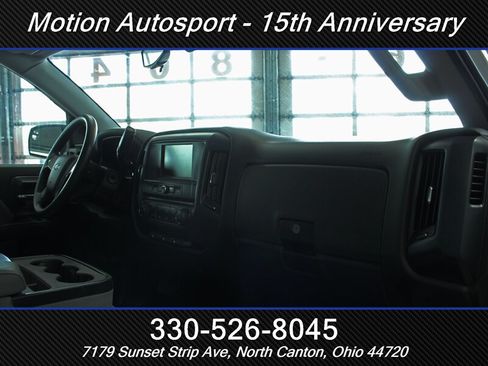 Used 2018 Chevrolet Silverado 1500 Custom w/ Custom Convenience Package AWD/4WD image 29
