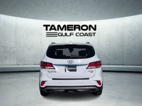 Used 2018 Hyundai Santa Fe Limited image 4