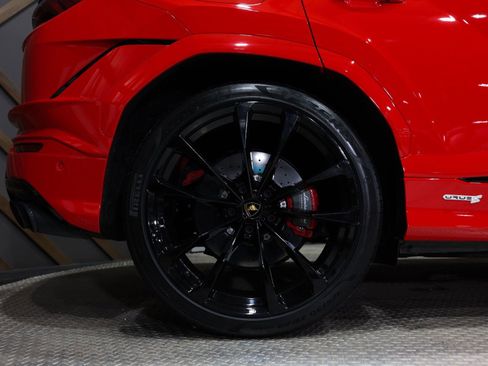 Used 2023 Lamborghini Urus S image 8