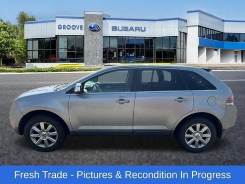 Used 2007 Lincoln MKX AWD image 2