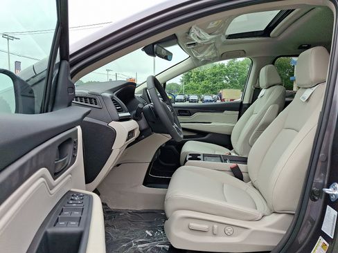 New 2026 Honda Odyssey EX-L image 6