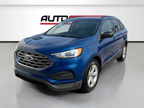Used 2020 Ford Edge SE FWD image 3