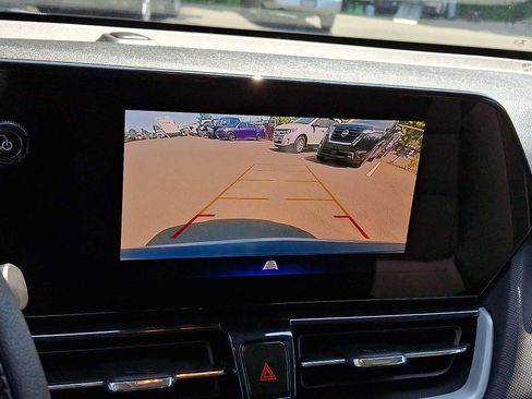 Used 2025 Chevrolet TrailBlazer LT AWD/4WD image 16