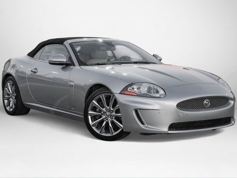 Used 2010 Jaguar XK Convertible image 5