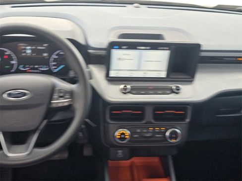 Used 2024 Ford Maverick XLT image 17